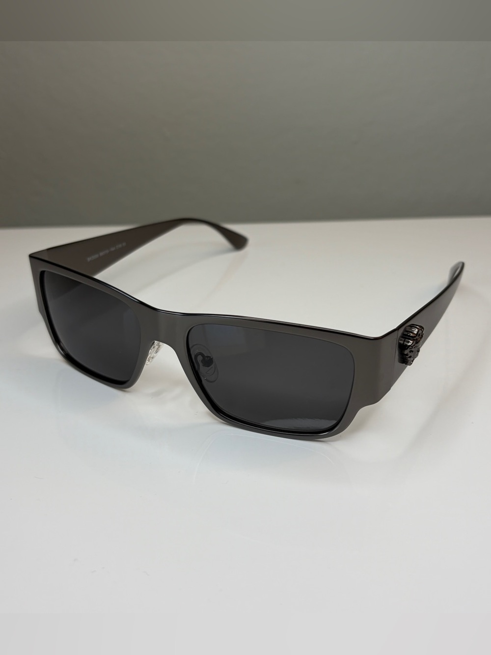 Men’s Original Designer Sunglasses with Metal Frame and Black Lenses
